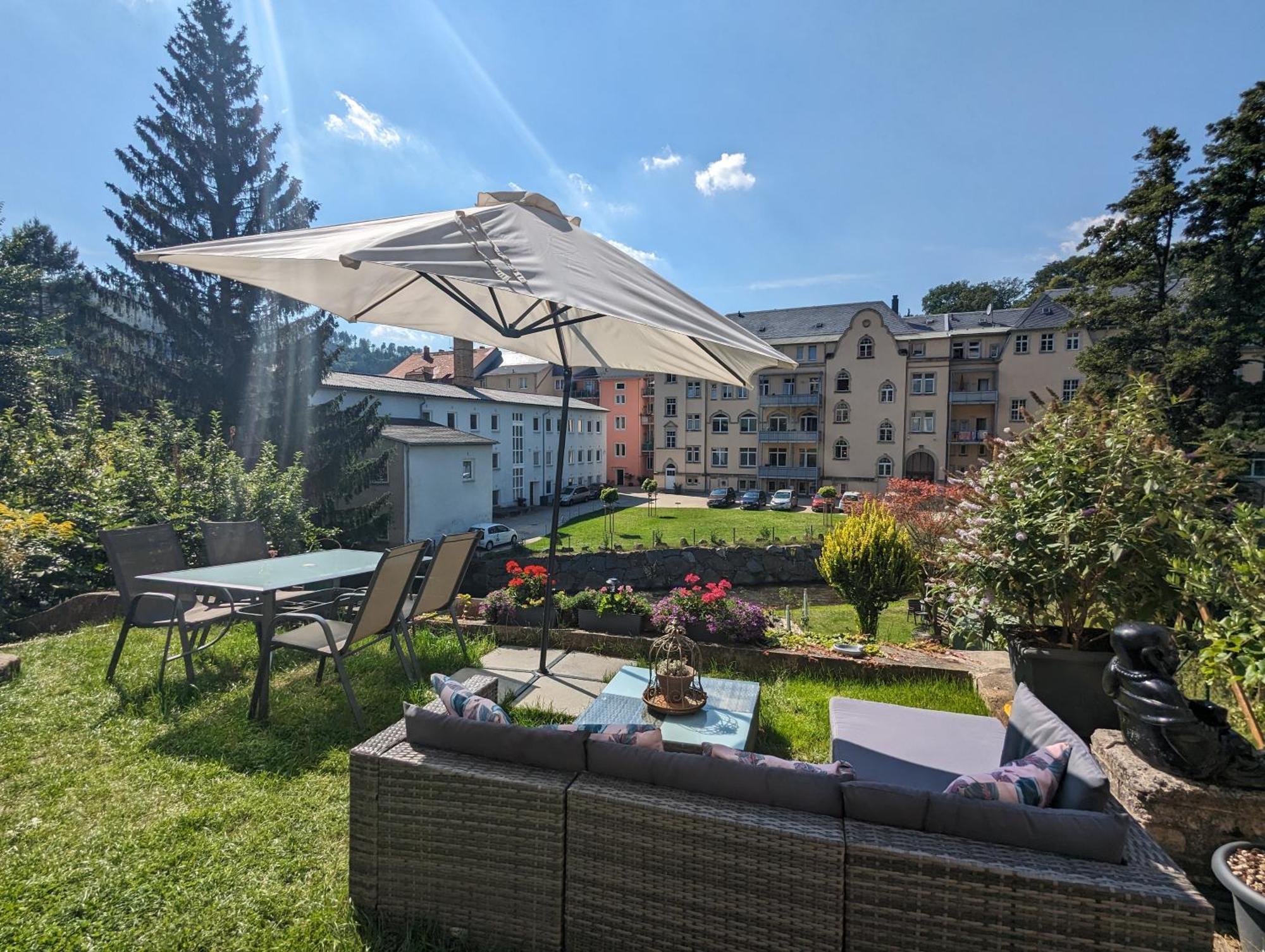 F4 - Urlaubsmagie - Grosse Wohnung Fuer Bis Zu 10 Personen Sebnitz Exterior foto