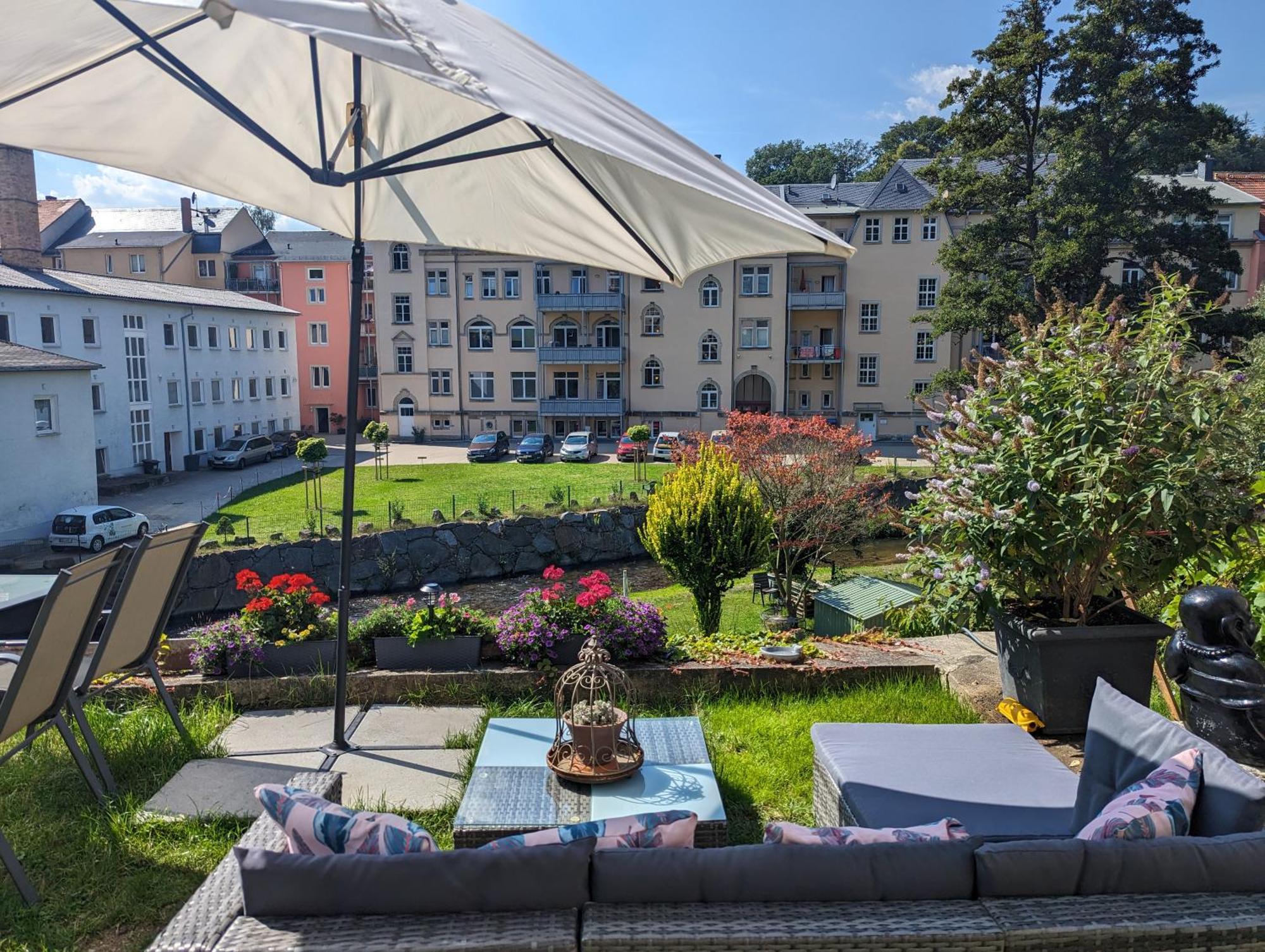F4 - Urlaubsmagie - Grosse Wohnung Fuer Bis Zu 10 Personen Sebnitz Exterior foto