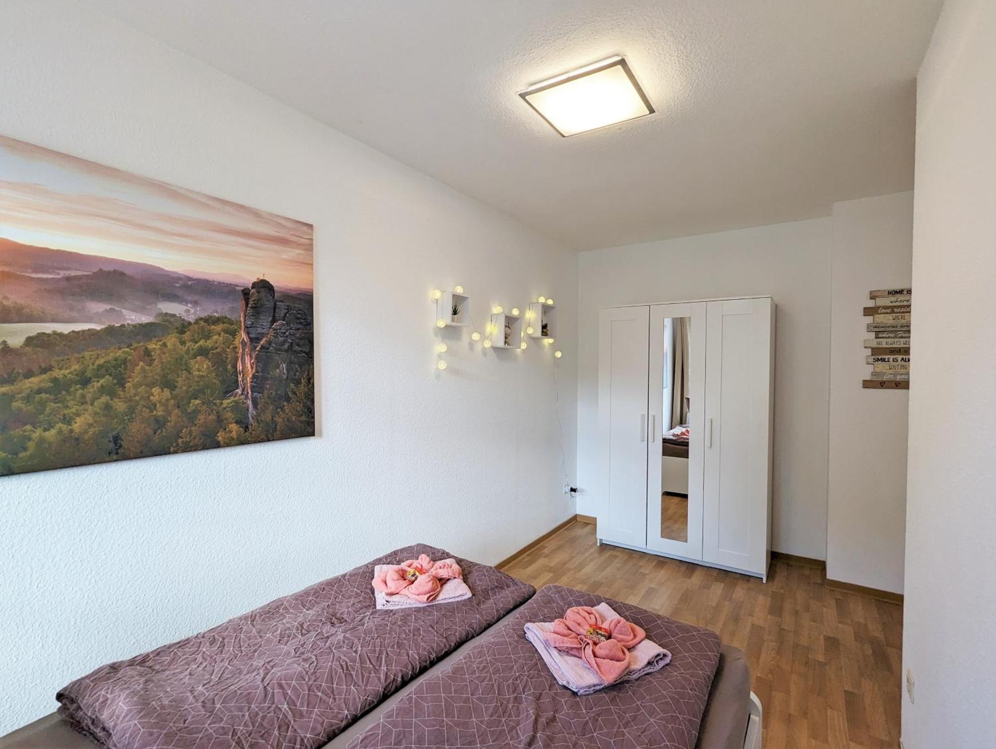 F4 - Urlaubsmagie - Grosse Wohnung Fuer Bis Zu 10 Personen Sebnitz Exterior foto